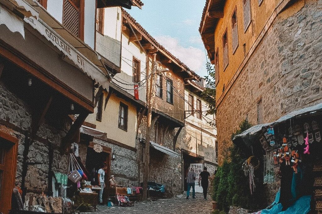 Cumalikizik-2-1-1024x683 Bursa Gezi Rehberi : Tarihi Cumalızık Köyü Gezilecek Yerler